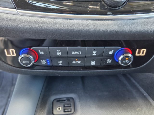 Used 2020 Buick Enclave Premium FWD image 22