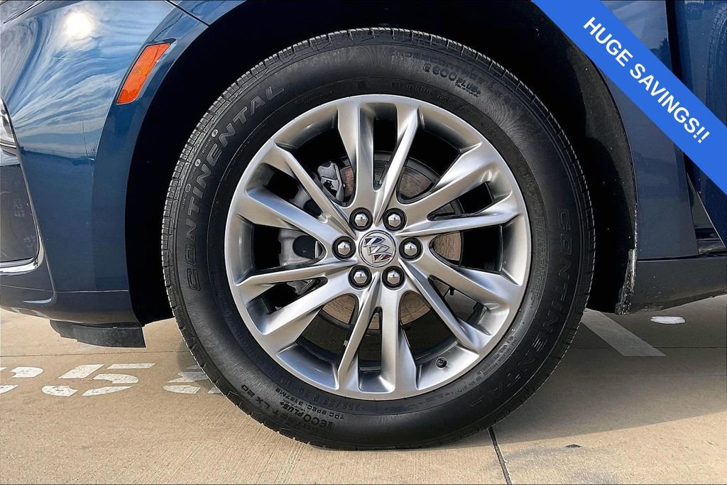 Used 2023 Buick Enclave Avenir w/ Avenir Technology Package image 11