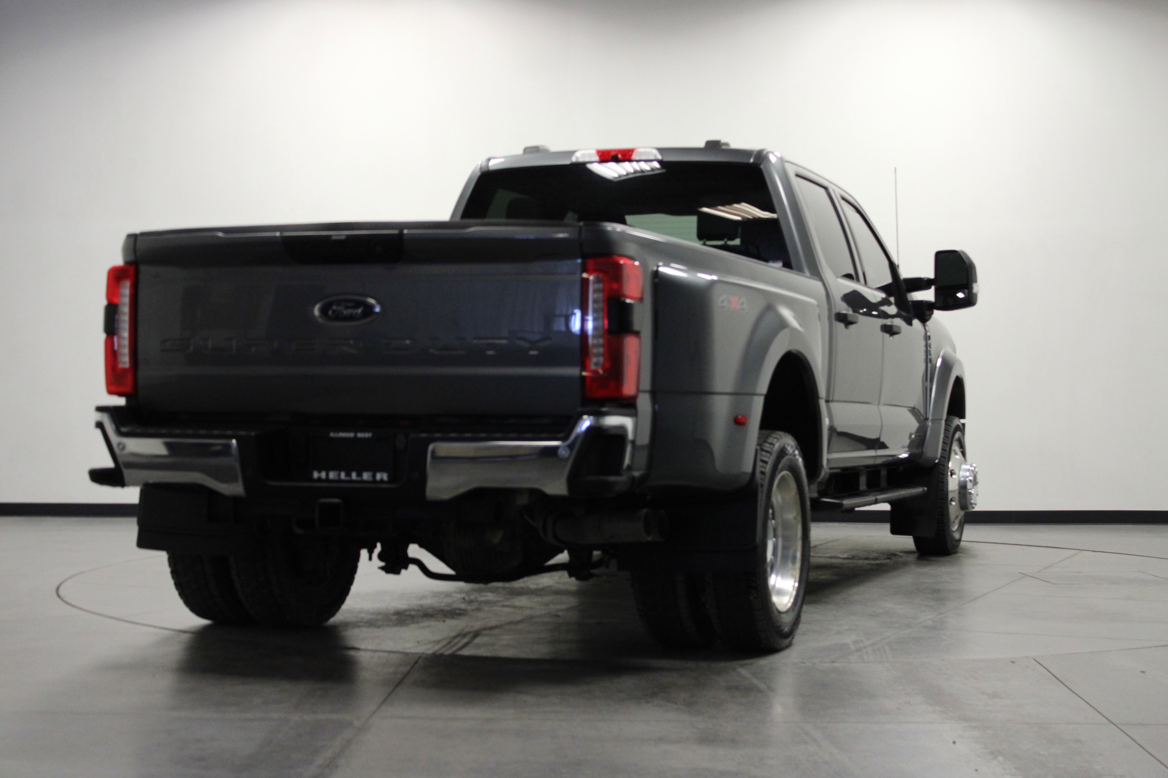 Used 2023 Ford F450 XLT w/ 360-Degree Camera Package AWD/4WD image 4