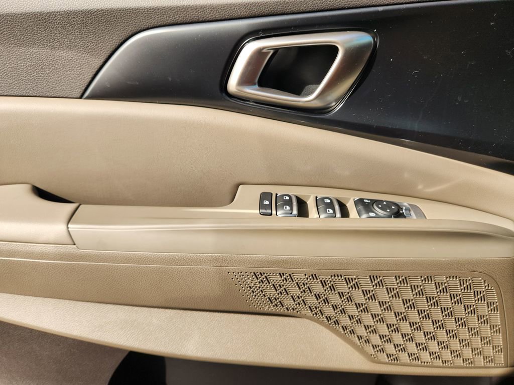 New 2026 Kia Carnival image 16