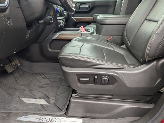 Used 2021 Chevrolet Silverado 1500 High Country w/ Technology Package image 12