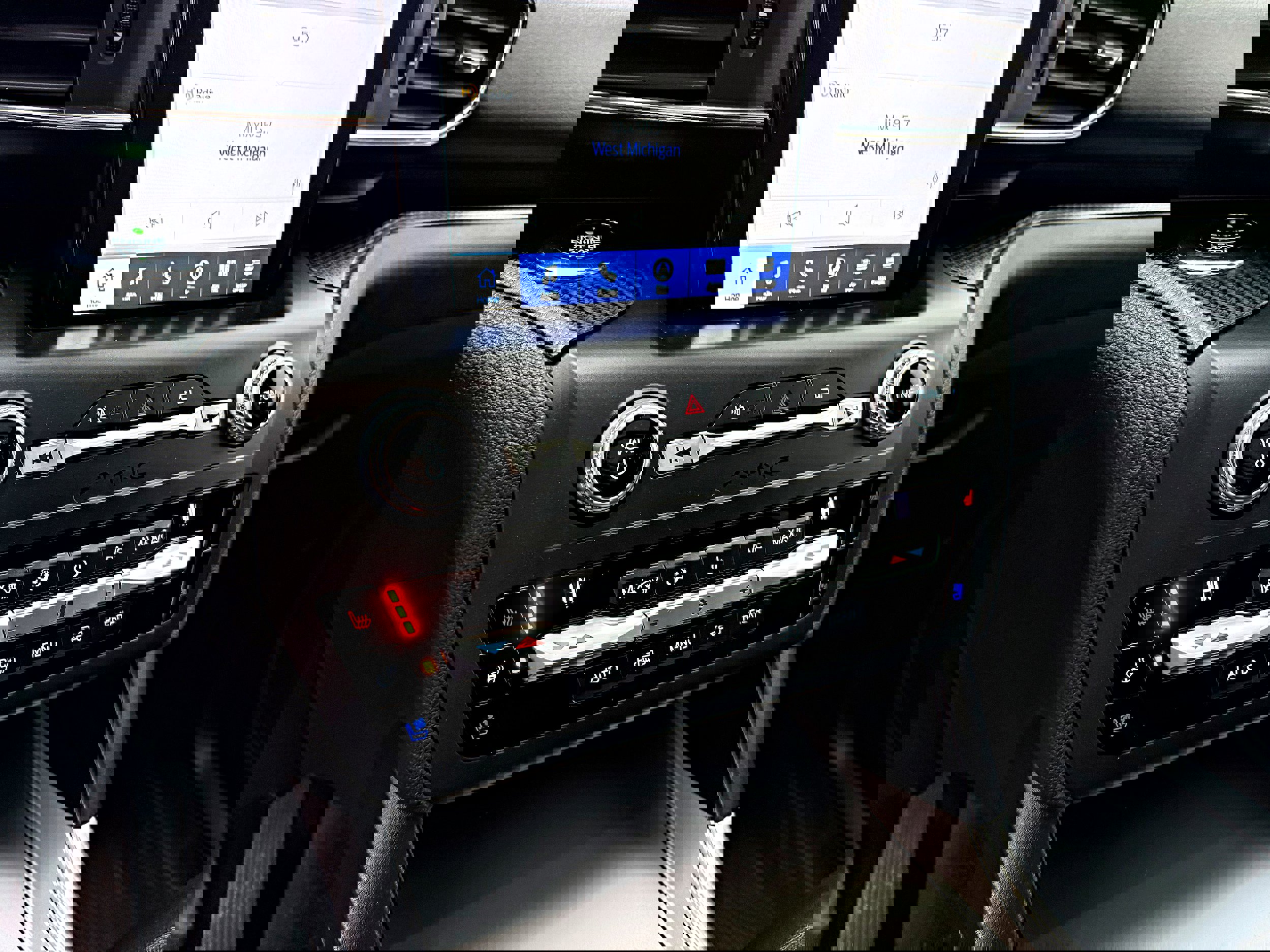 Used 2020 Ford Explorer ST w/ ST Street Pack image 17