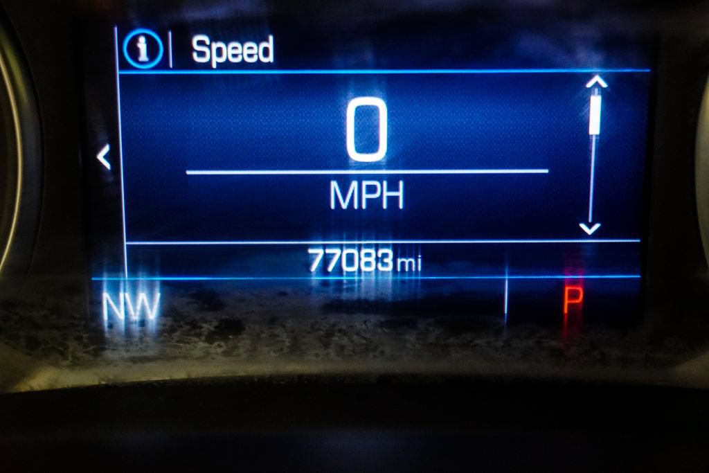 Used 2021 GMC Acadia SLE w/ Driver Convenience Package FWD image 27