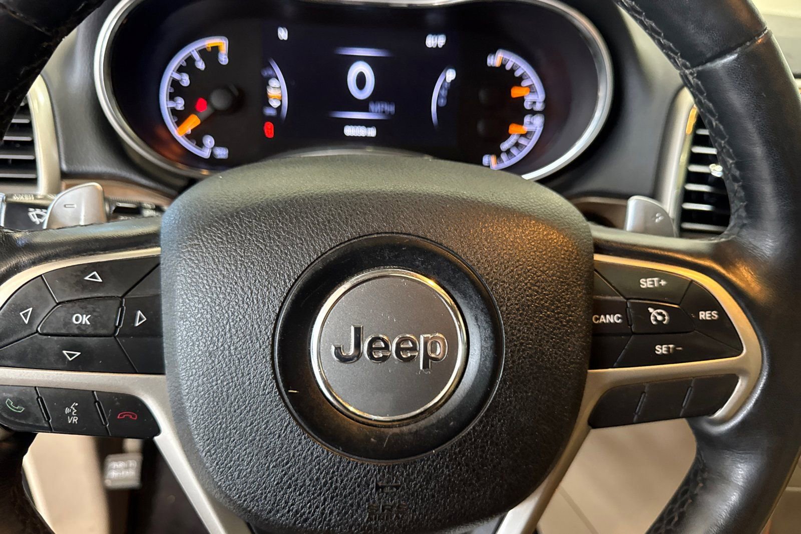 Used 2016 Jeep Grand Cherokee Limited w/ Trailer Tow Group IV image 23