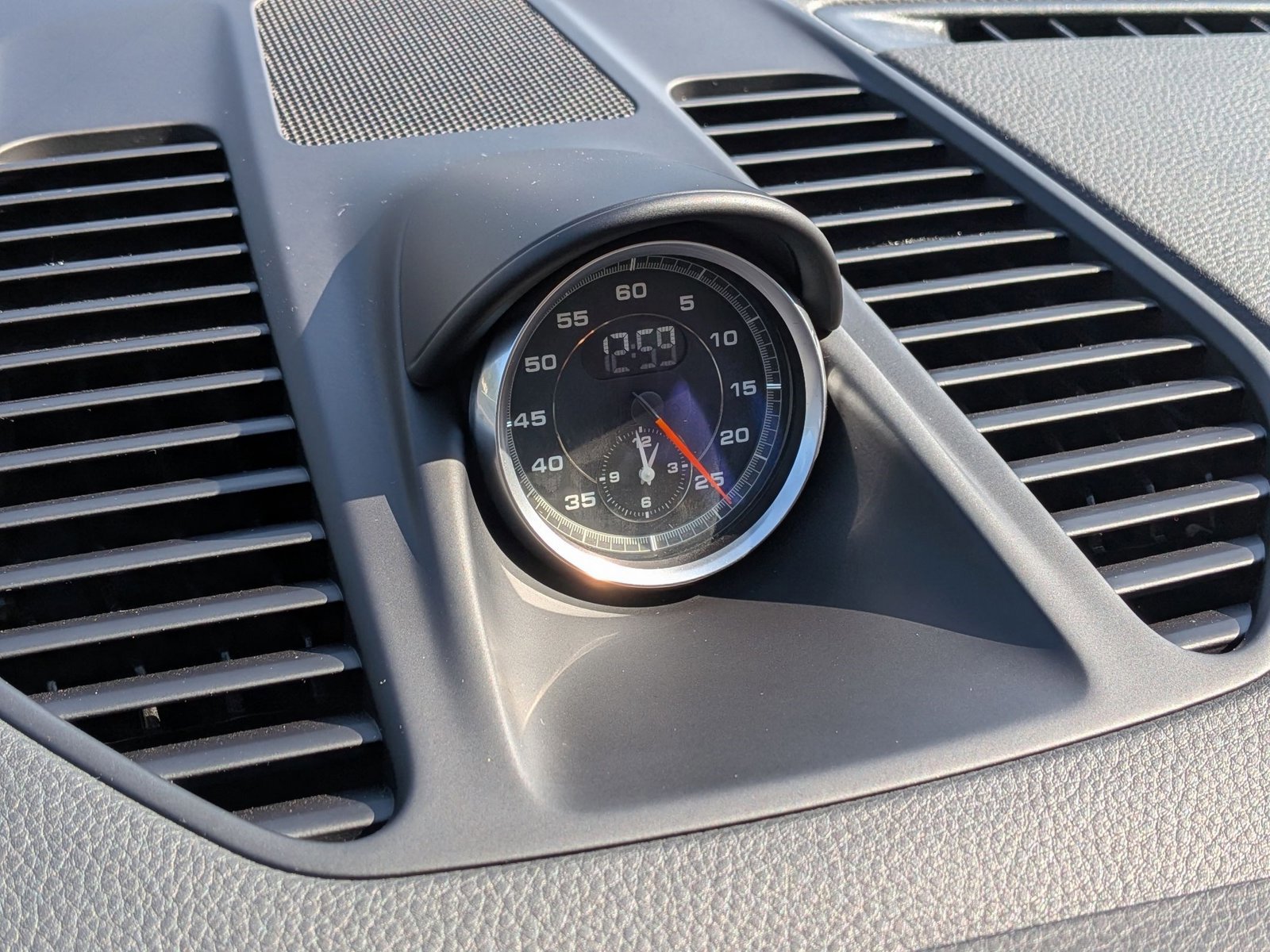 Certified 2017 Porsche 911 Carrera GTS image 21