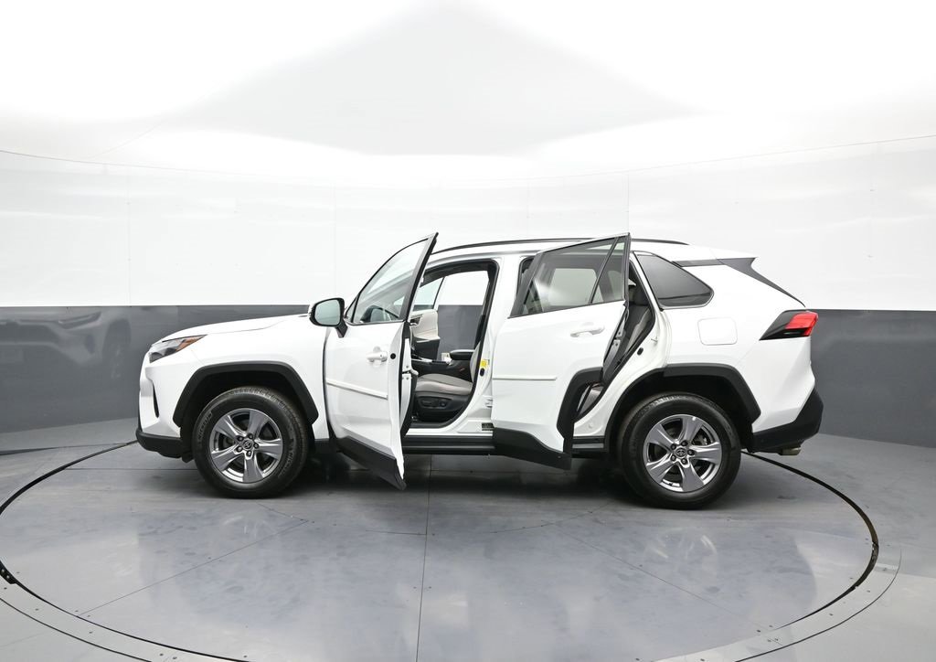 Certified 2022 Toyota RAV4 XLE image 44