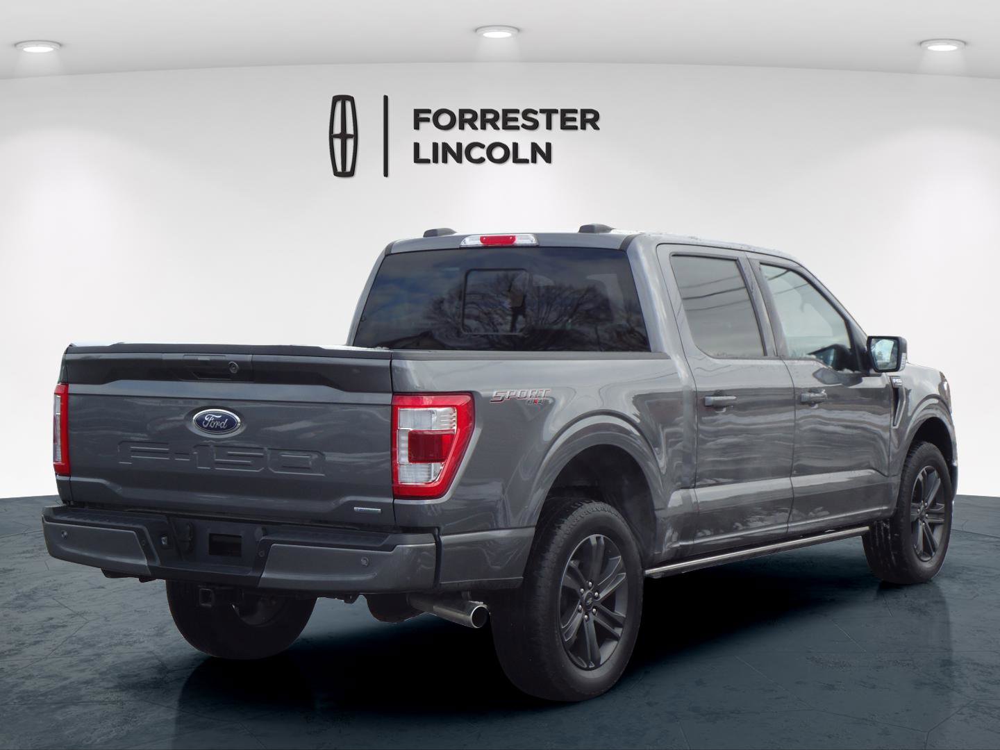 Used 2023 Ford F150 Lariat w/ Equipment Group 502A High image 3