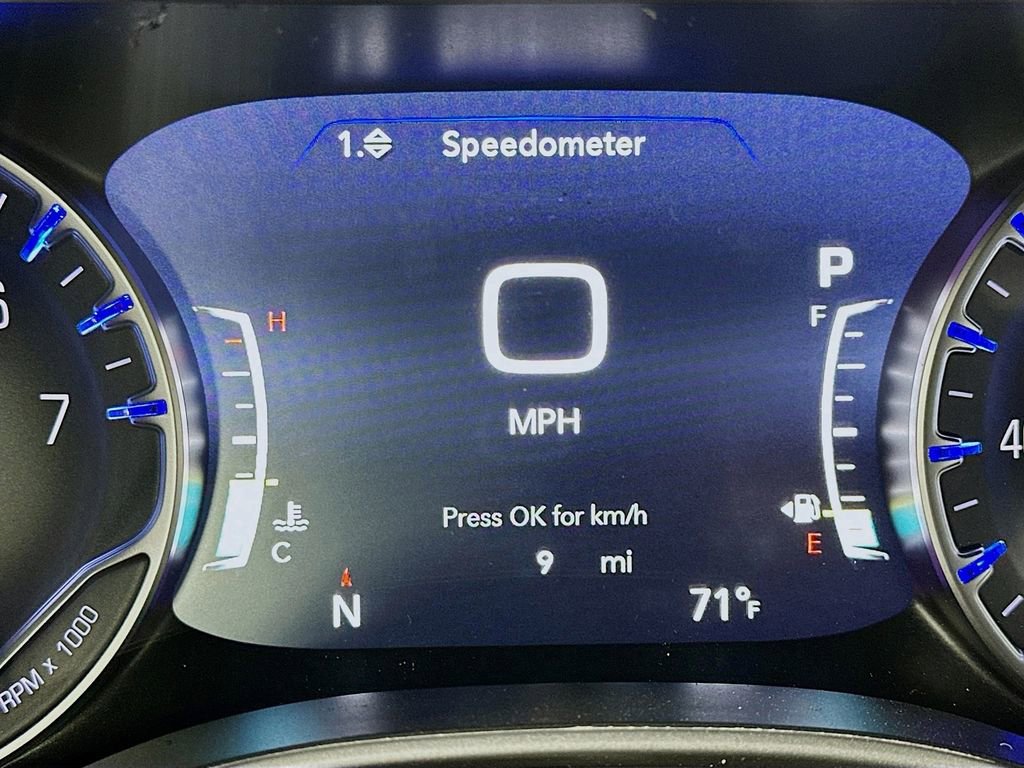 New 2026 Chrysler Pacifica Select image 11