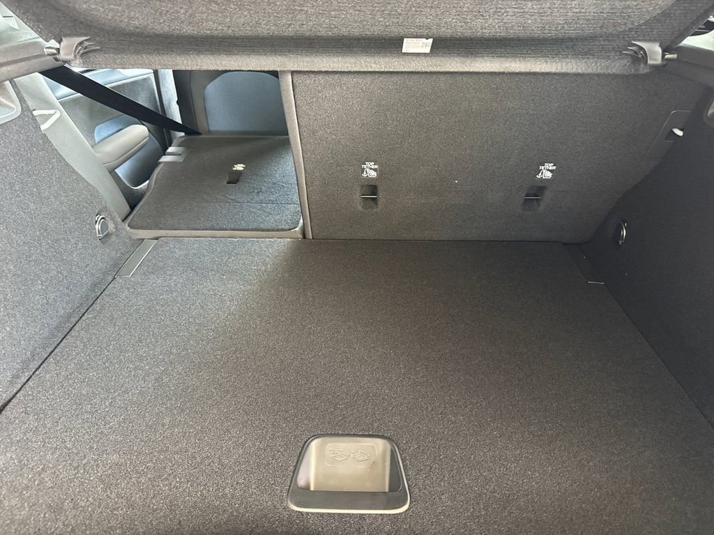 New 2026 Volvo EX30 Ultra w/ Climate Package image 14