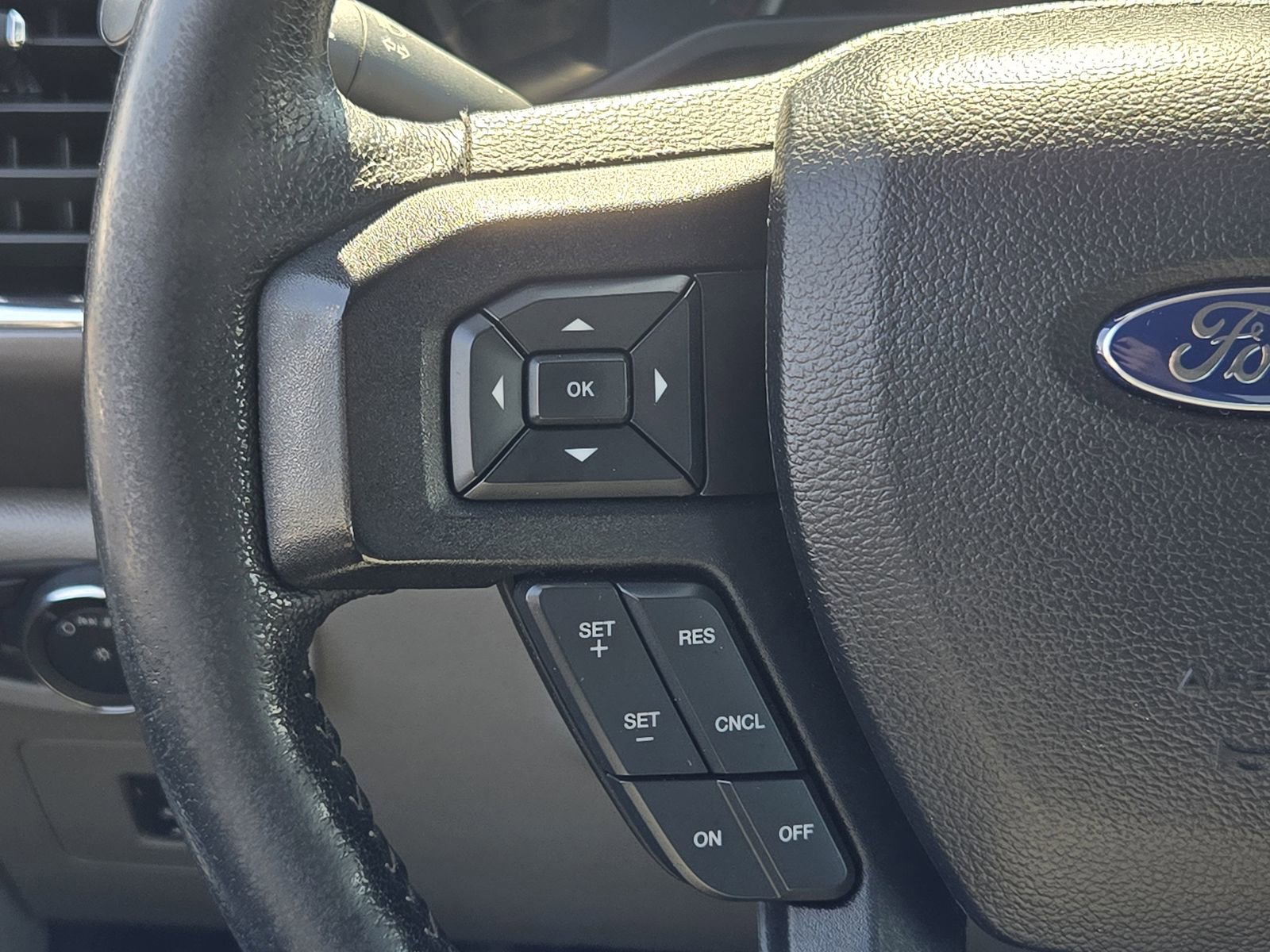 Used 2016 Ford F150 XLT w/ Equipment Group 302A Luxury RWD image 27