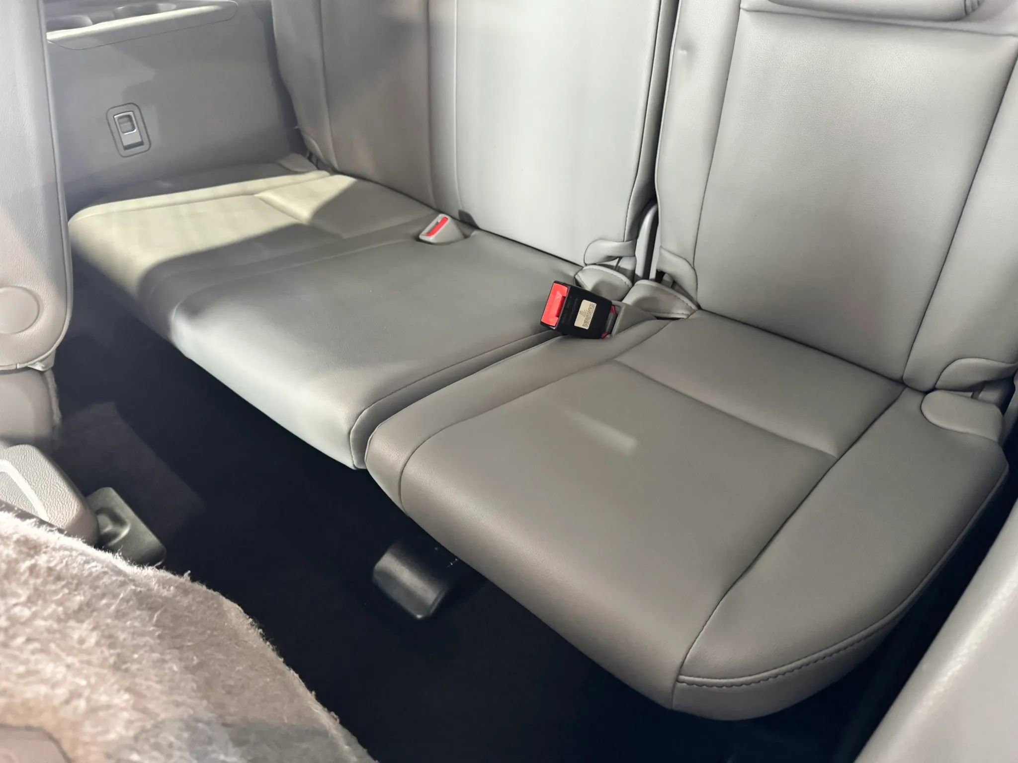 Used 2016 Toyota Highlander Limited AWD/4WD image 22