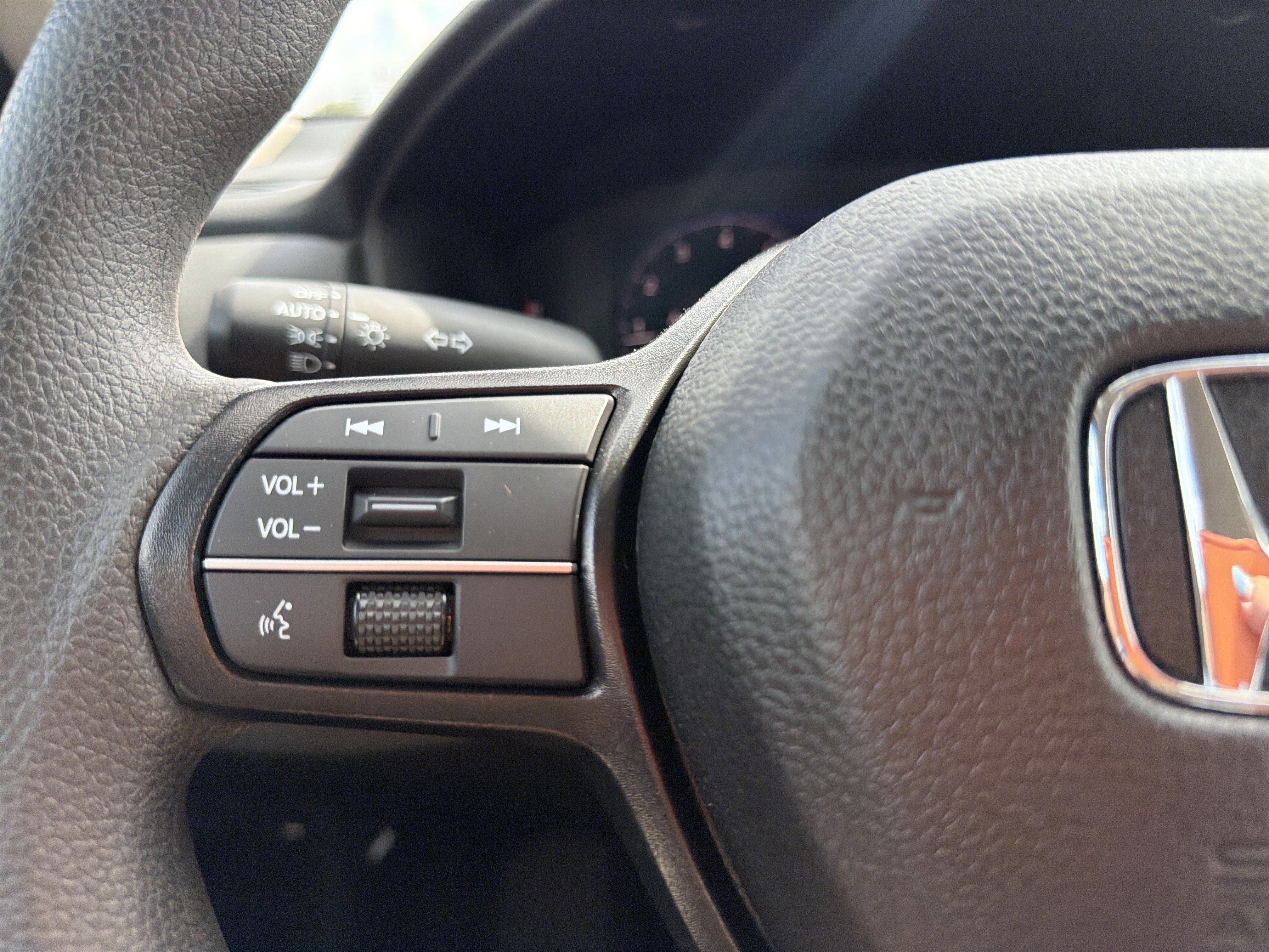 Certified 2025 Honda Accord LX image 26