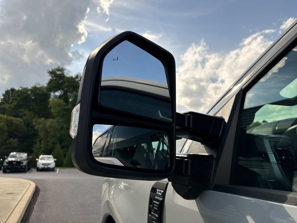 New 2026 Ford F250 XLT w/ XLT Premium Package AWD/4WD image 25