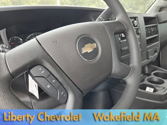 Used 2024 Chevrolet Express 4500 w/ Power Convenience Package RWD image 17