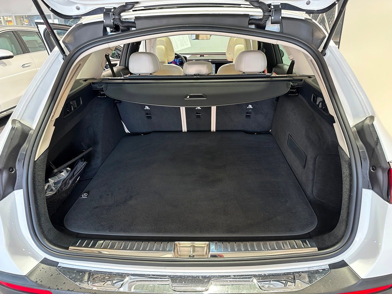 Certified 2025 Mercedes-Benz E 450 4MATIC All-Terrain Wagon image 33