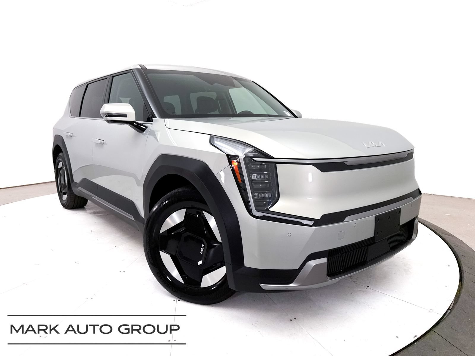 Certified 2024 Kia EV9 Light Long Range