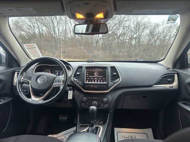 Used 2016 Jeep Cherokee 75th Anniversary image 12