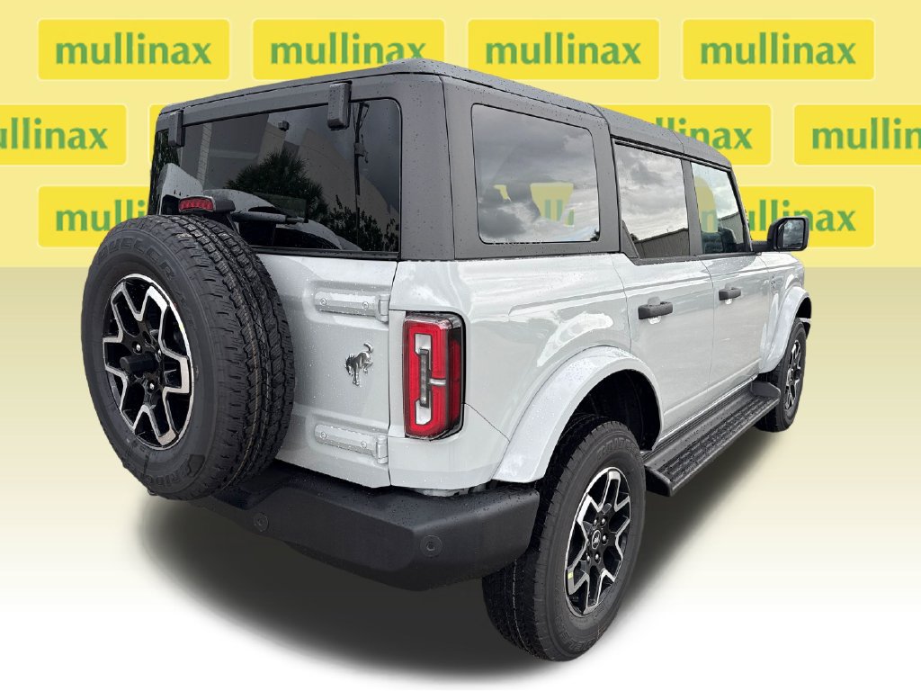 New 2026 Ford Bronco Outer Banks AWD/4WD image 13
