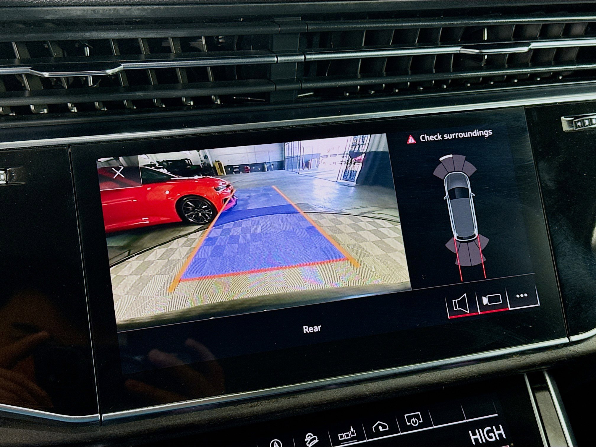 Used 2020 Audi Q7 3.0T Premium w/ Convenience Package image 19