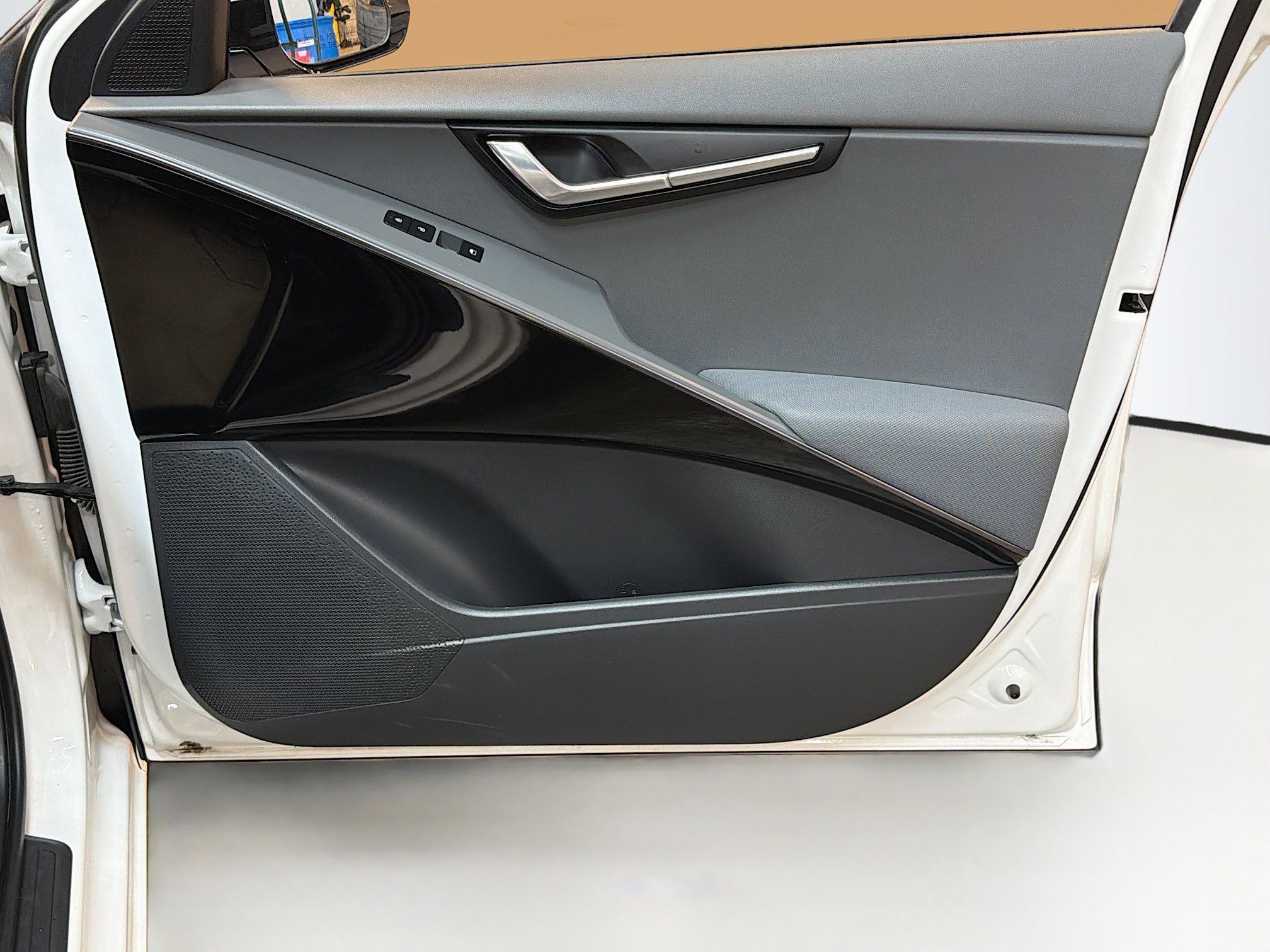 Used 2023 Kia Niro EX Touring image 34