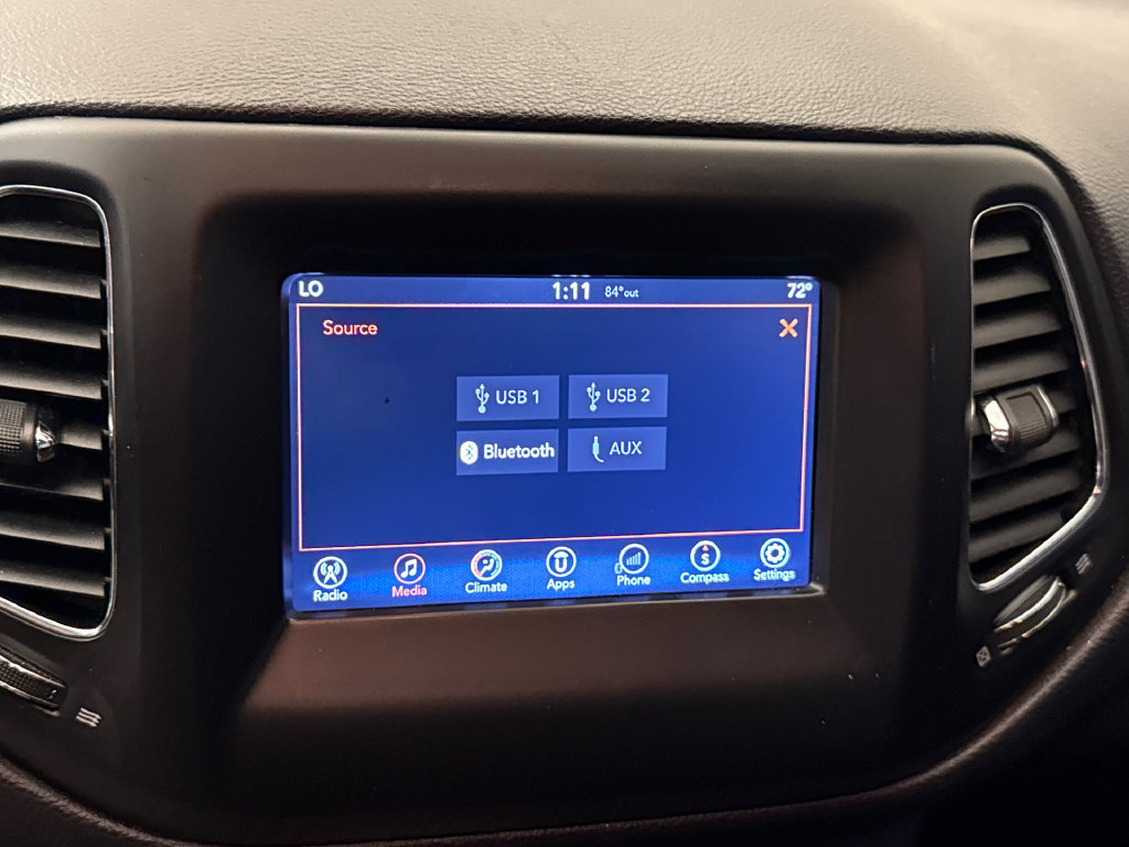 Used 2017 Jeep Compass Latitude w/ Popular Equipment Group AWD/4WD image 24