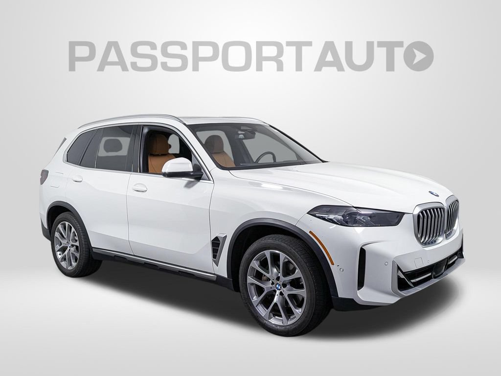 Certified 2024 BMW X5 xDrive40i w/ Parking Assistance Package AWD/4WD image 11