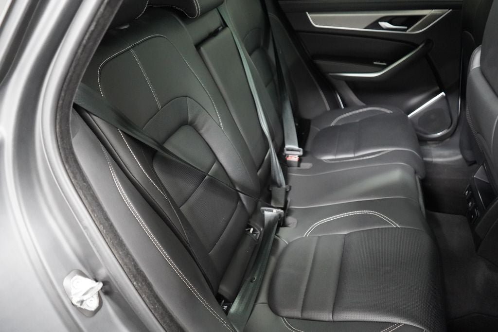 Used 2025 Jaguar F-PACE R-Dynamic S AWD/4WD image 29