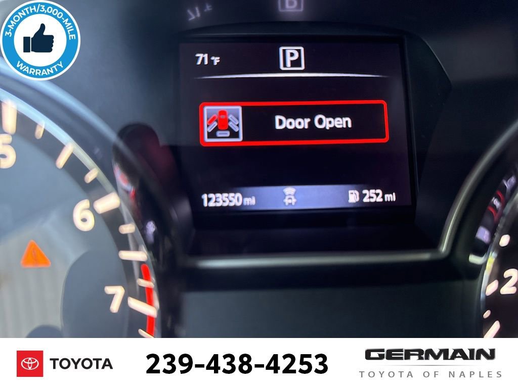 Used 2020 Nissan Pathfinder S FWD image 20