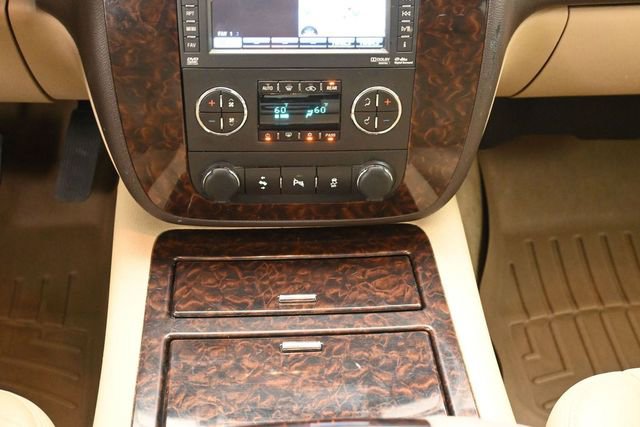 Used 2014 GMC Yukon Denali RWD image 26