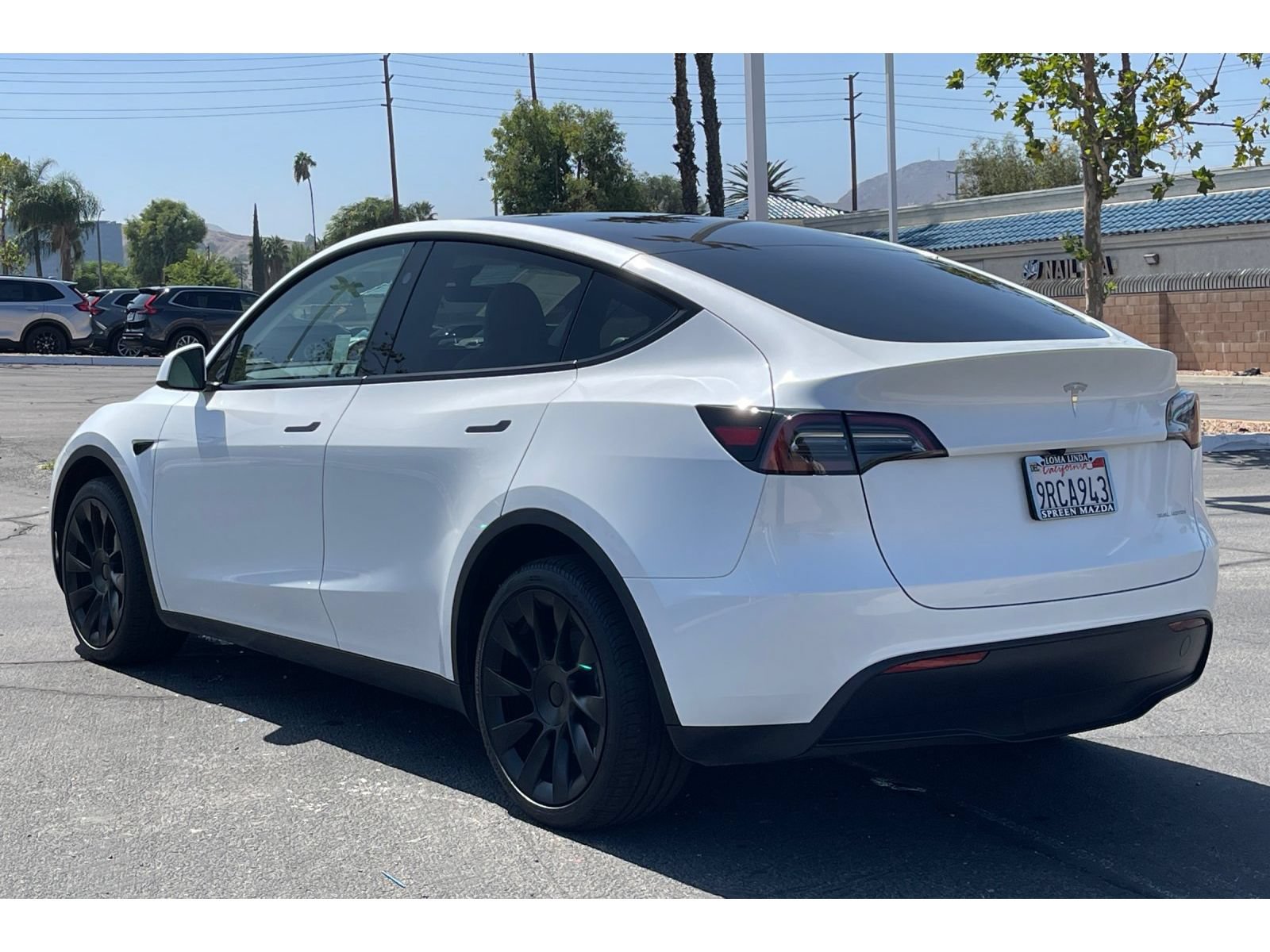 Used 2025 Tesla Model Y Long Range AWD/4WD image 4