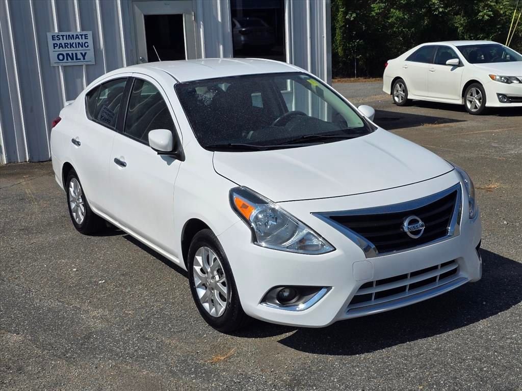 Used 2018 Nissan Versa SV w/ SV Special Edition Package FWD image 7
