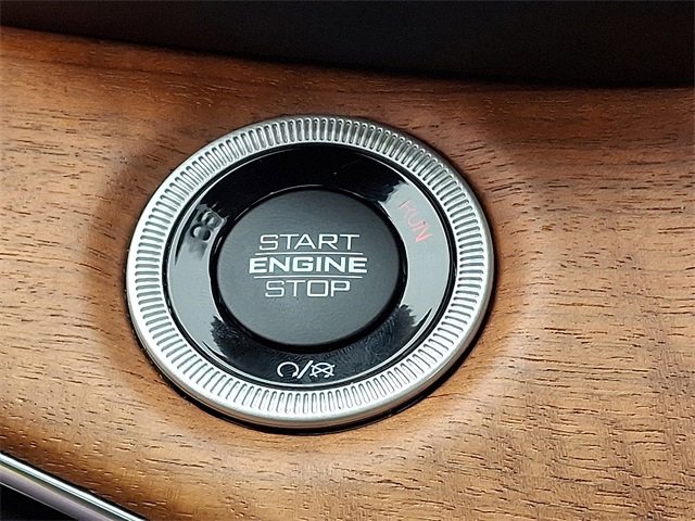 Used 2022 Jeep Grand Cherokee Summit image 21