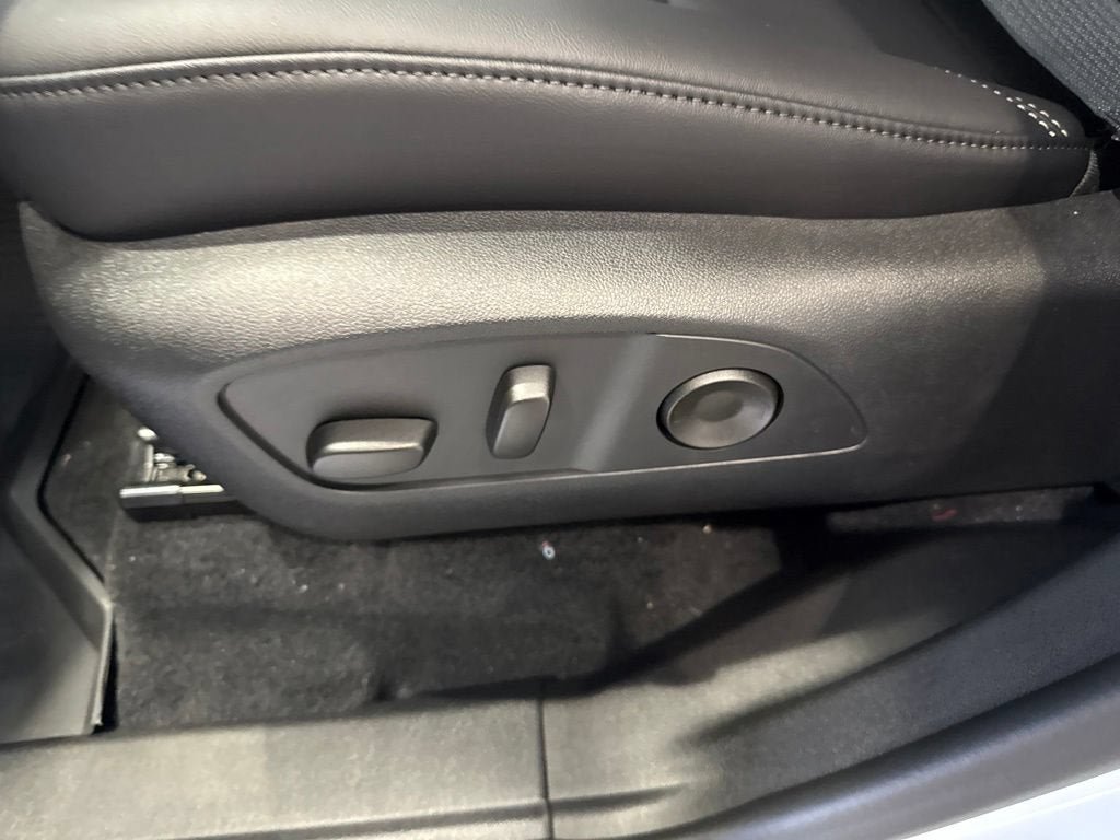 New 2026 GMC Acadia Elevation w/ Elevation Premium Package AWD/4WD image 26