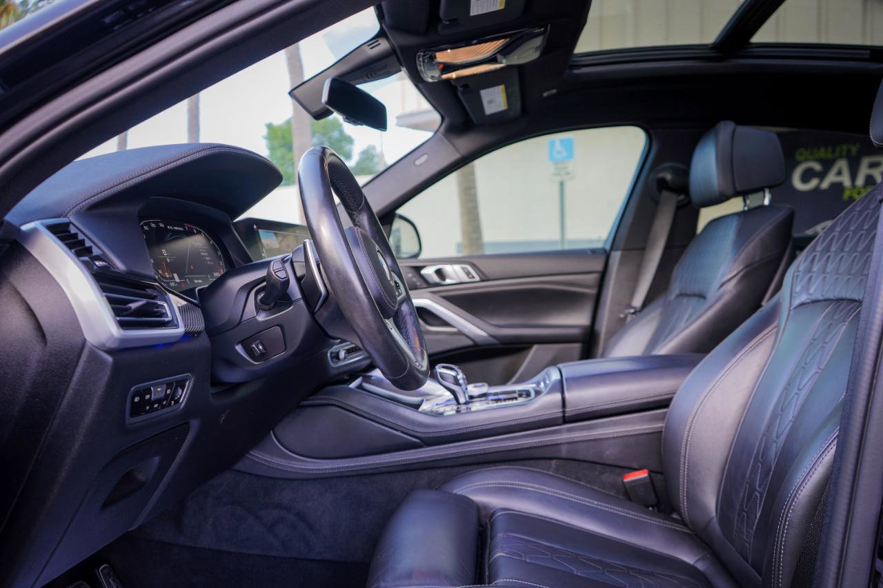 Used 2020 BMW X6 M50i w/ Premium Package AWD/4WD image 8