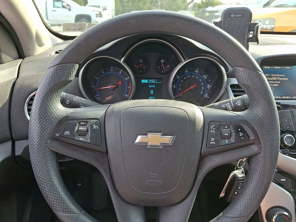 Used 2016 Chevrolet Cruze LT w/ Technology Package image 18