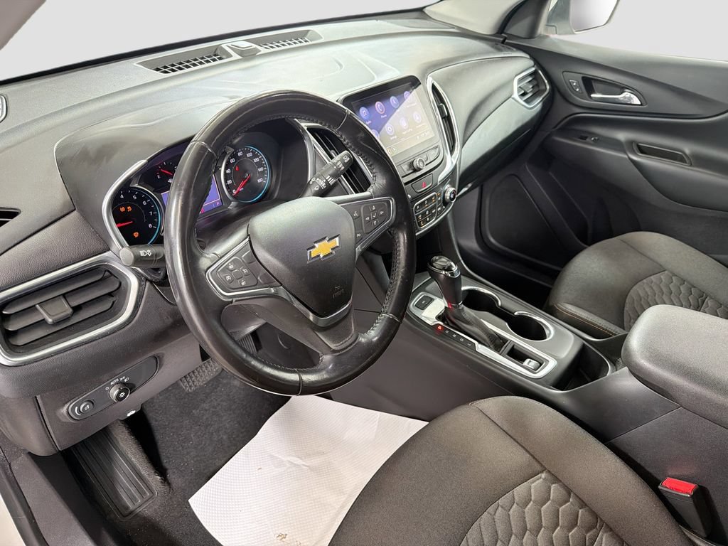 Used 2019 Chevrolet Equinox LT w/ Sun & Navigation Package AWD/4WD image 11