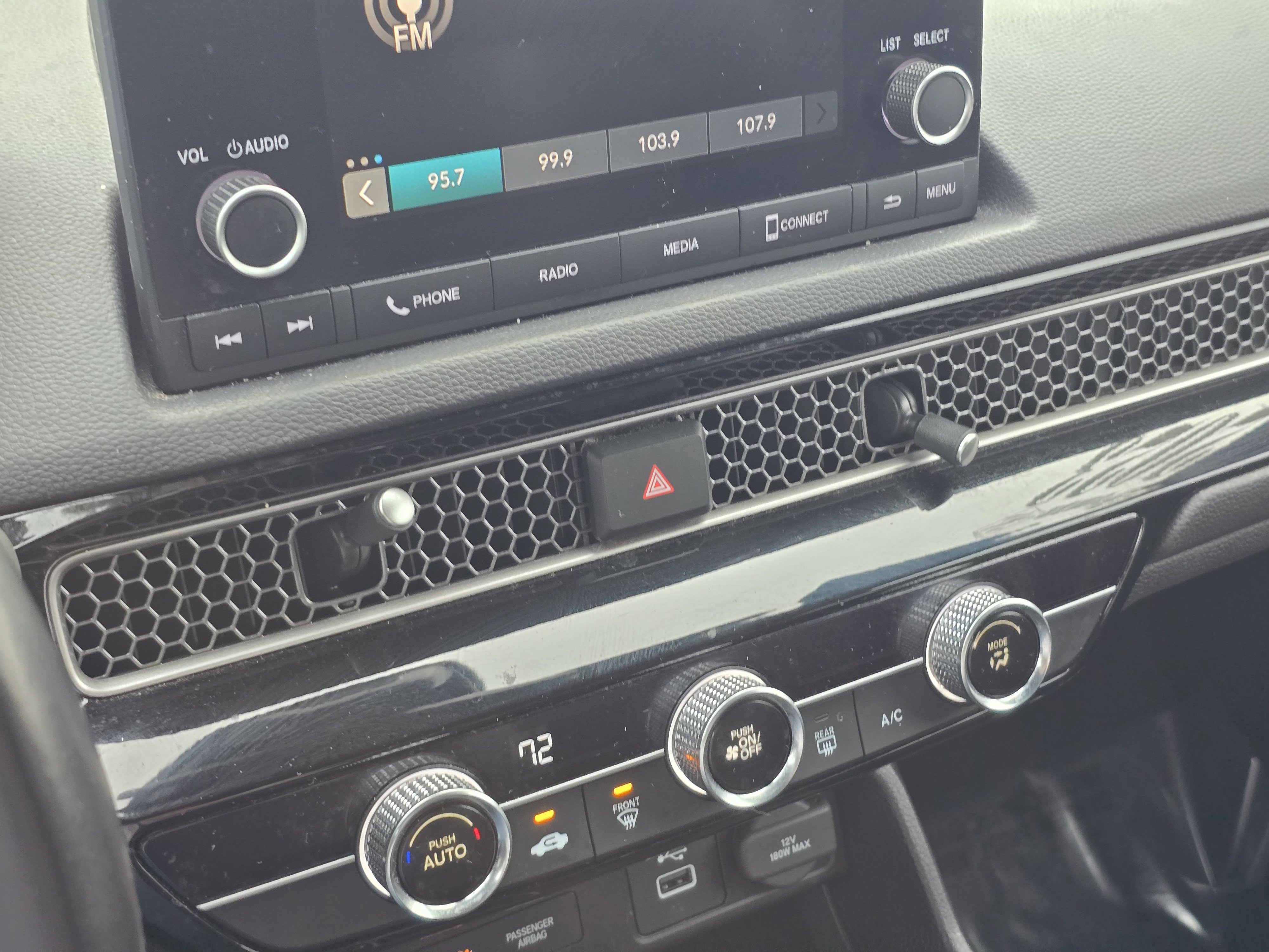 Certified 2024 Honda Civic Sport image 26