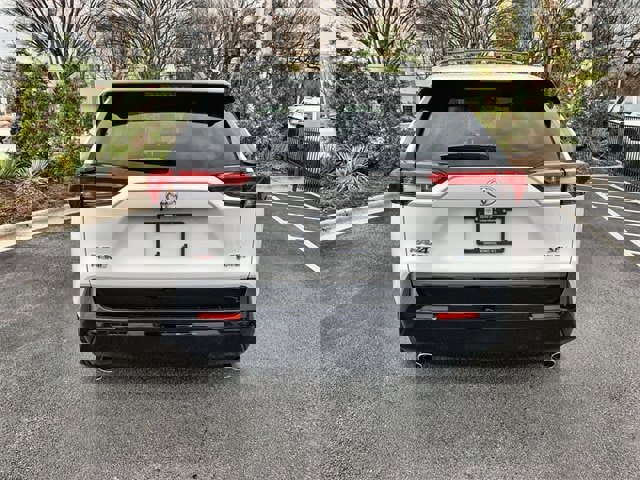 New 2025 Toyota RAV4 SE image 7