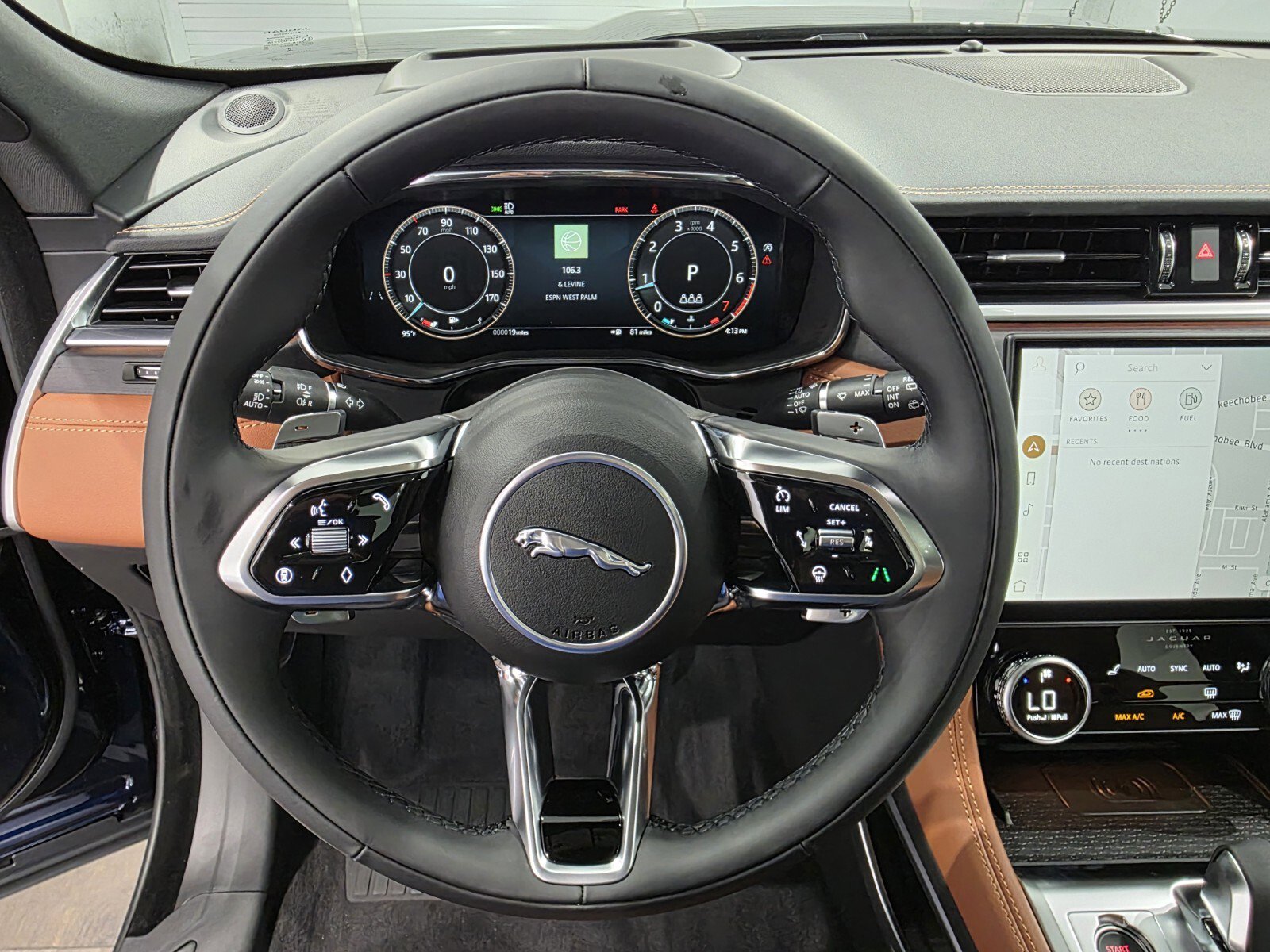New 2026 Jaguar F-PACE R-Dynamic S image 15