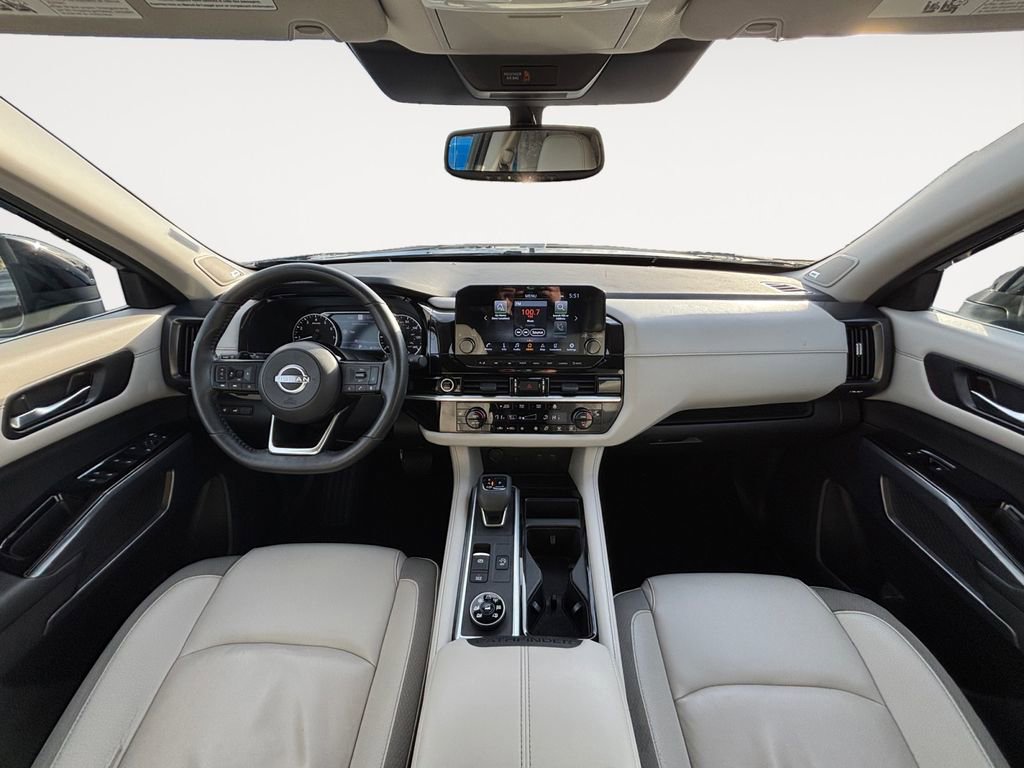 Used 2022 Nissan Pathfinder SL w/ SL Premium Package AWD/4WD image 13