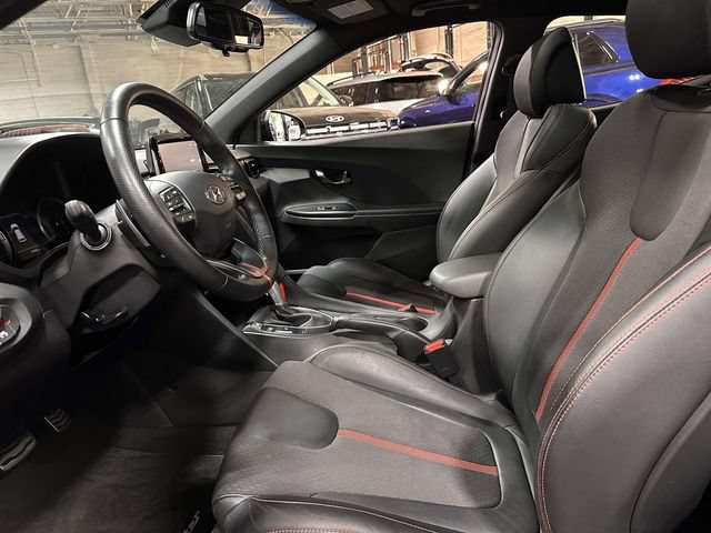 Used 2019 Hyundai Veloster Turbo FWD image 18