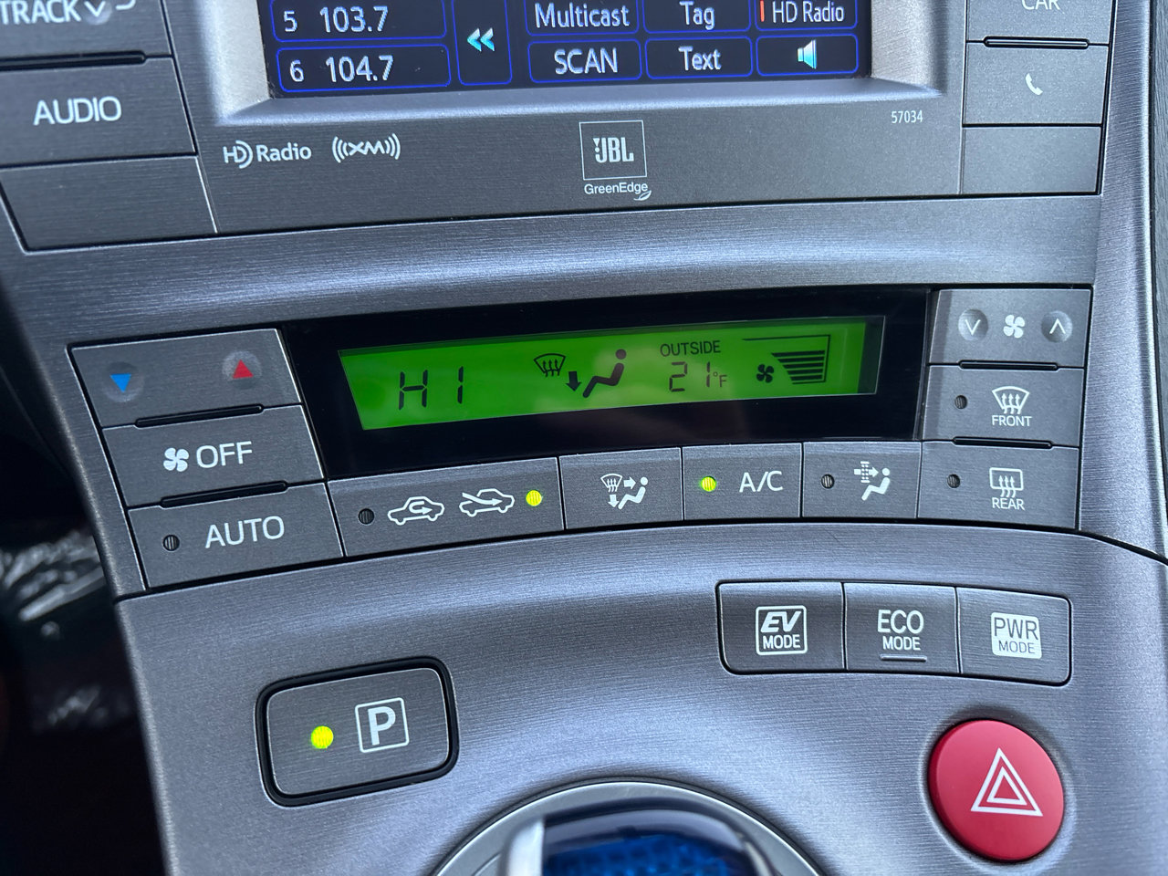 Used 2015 Toyota Prius Four image 18