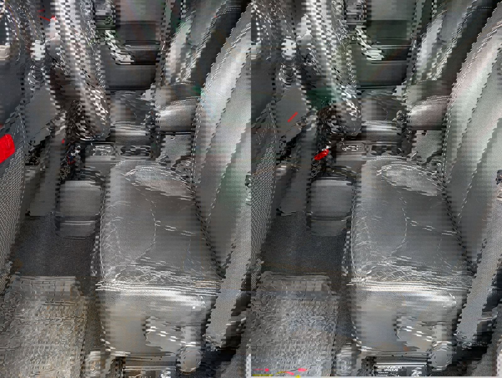 Used 2015 Jeep Wrangler Unlimited Rubicon image 13