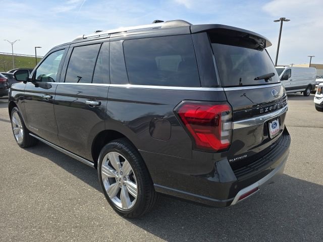 Used 2024 Ford Expedition Platinum AWD/4WD image 3
