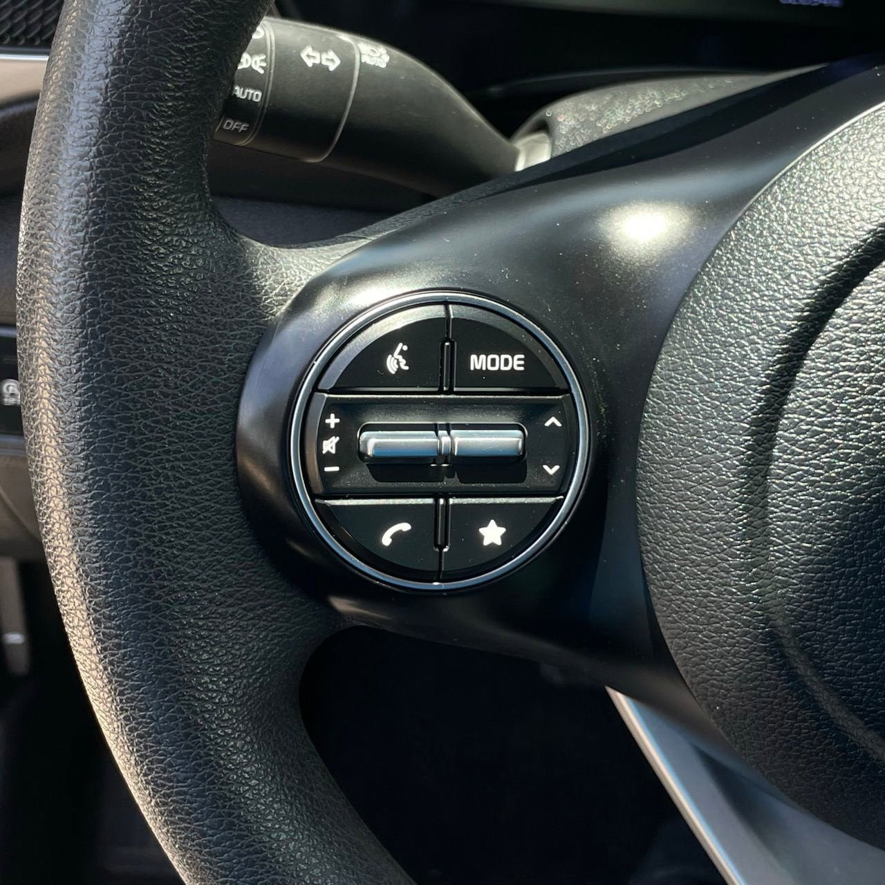 Used 2024 Kia Soul LX w/ Option Group 015 FWD image 13