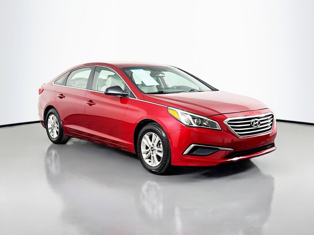 Used 2016 Hyundai Sonata SE image 7
