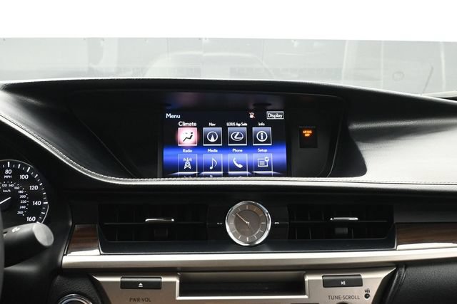 Used 2016 Lexus ES 350 w/ Luxury Package w/Wood Trim FWD image 14