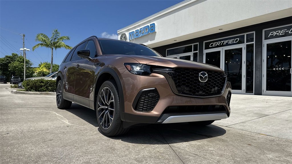 New 2025 MAZDA CX-70 Plug-In Hybrid w/ Premium Plus image 31