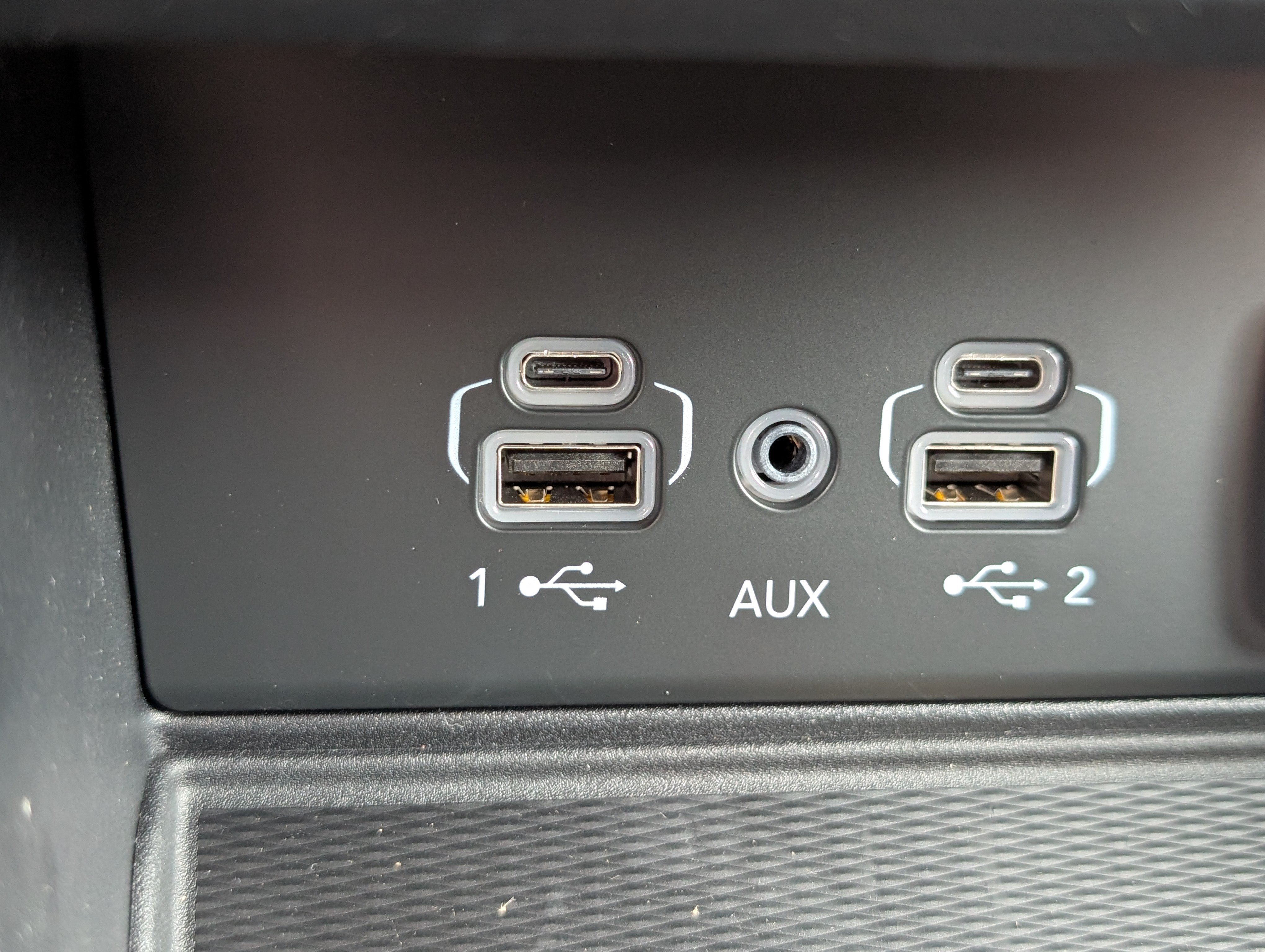 New 2025 Jeep Grand Cherokee Limited w/ Luxury Tech Group II AWD/4WD image 26