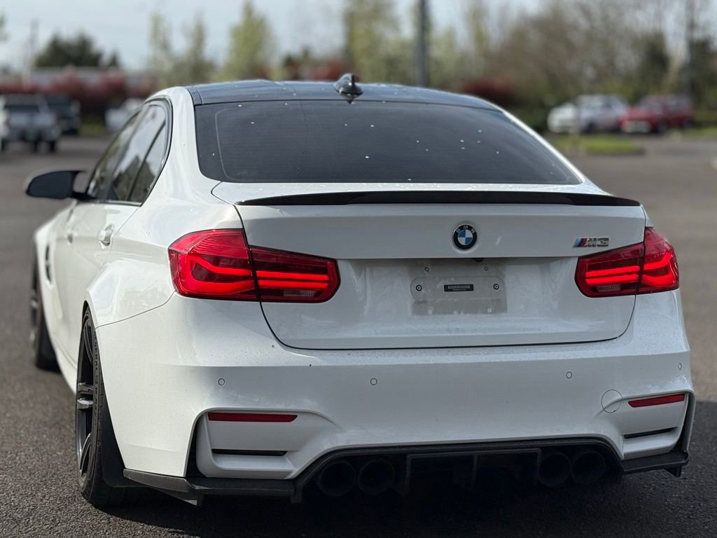 Used 2018 BMW M3 image 3